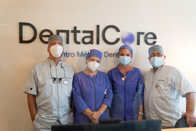 Foto da equipa e dia-a-dia 34 DentalCore