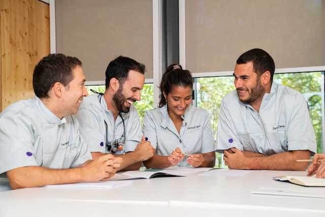 Foto da equipa e dia-a-dia 105 DentalCore